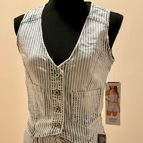 Re Generation by Celebrity Pink Tops - Re Generation by Celebrity Pink Denim Strip Vest